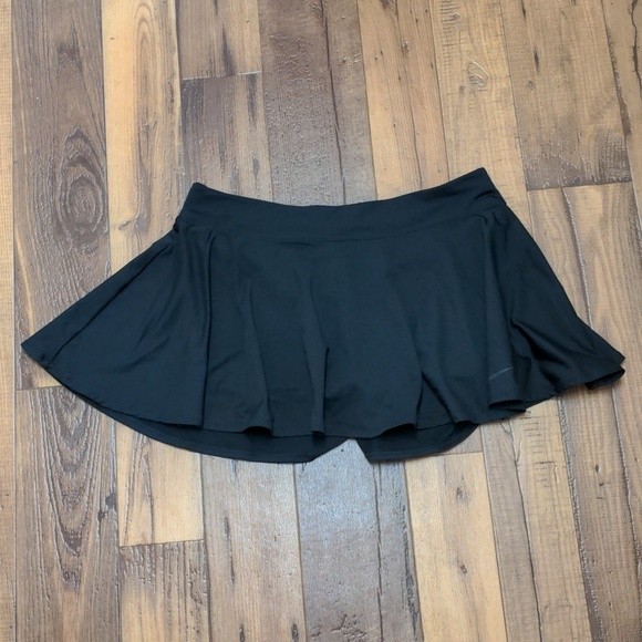 Nike Dresses & Skirts - Nike DRI-Fit Flouncy Tennis Skirt